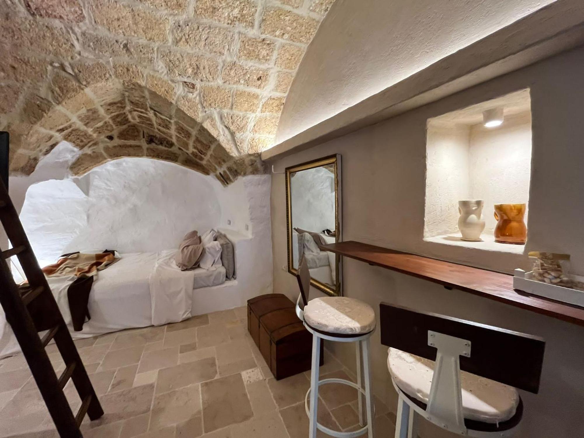 La Segreta Del Castello, Private Access Bed & Breakfast Gioia Del Colle Exterior photo